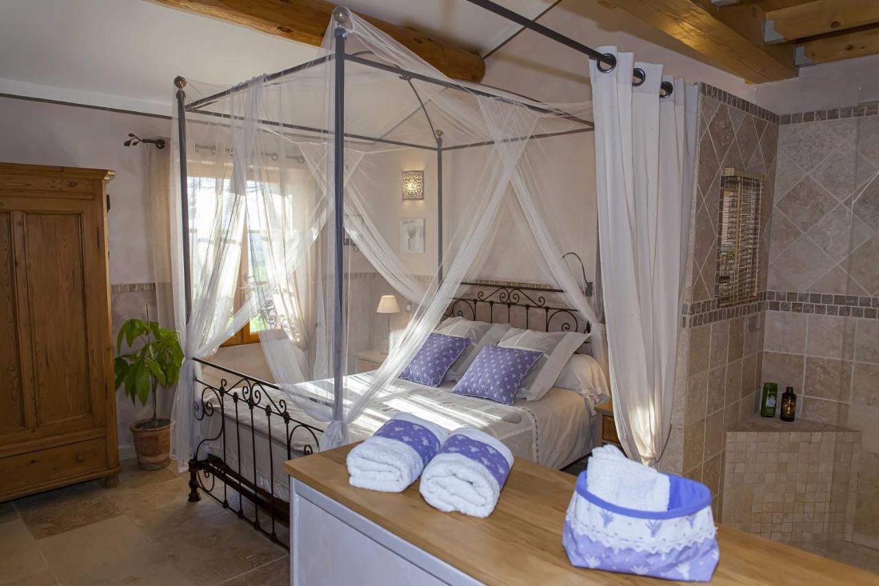 Bed and Breakfast Mas des Rabasses à Le Pontet  Extérieur photo
