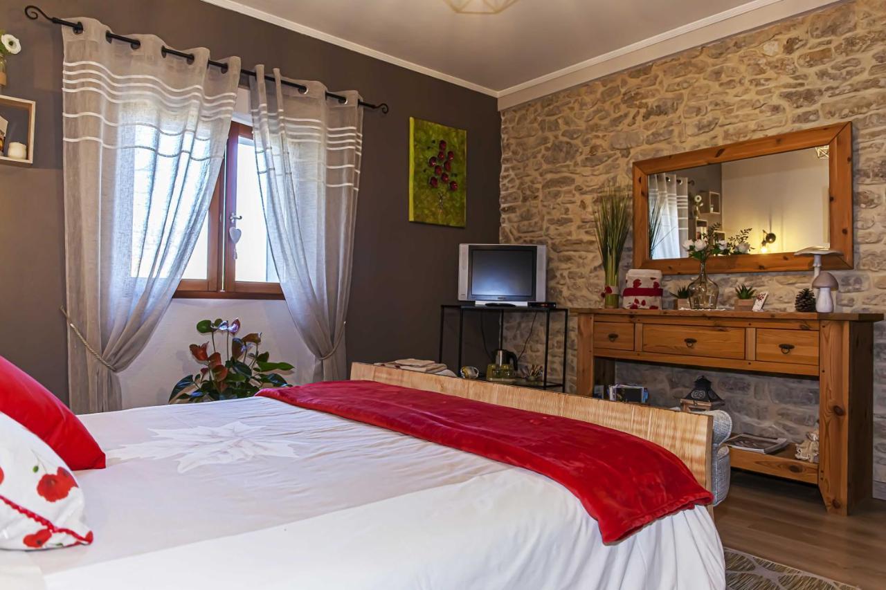 Bed and Breakfast Mas des Rabasses à Le Pontet  Extérieur photo